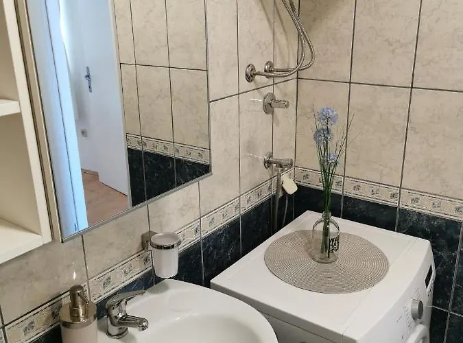 Vakantiehuis Astra - Where Mountain Meets The Sea Makarska